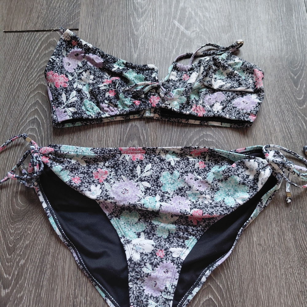 Floral Two-Piece Bikini Set in Black with Pastel Flowers
